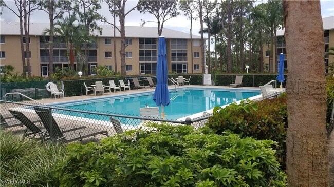 property at 3061 Sandpiper Bay Cir