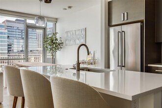 222 West Ave in Austin, TX - Building Photo - Building Photo