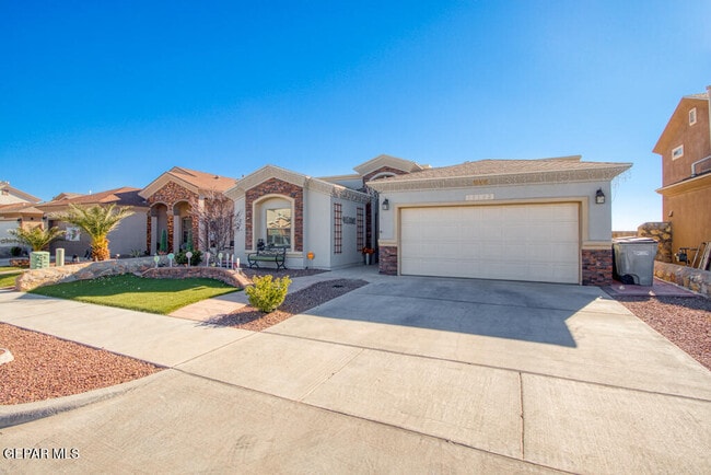 13102 Cozy Cove Ave in El Paso, TX - Building Photo - Building Photo