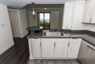 110 N Federal Hwy in Fort Lauderdale, FL - Building Photo