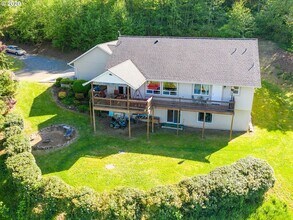 37607 NE Eagle View Dr in Yacolt, WA - Building Photo - Building Photo