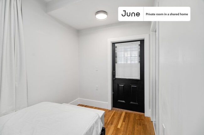 Room in Shared 5 bed/2 bath home in Boston, MA - Building Photo - Building Photo