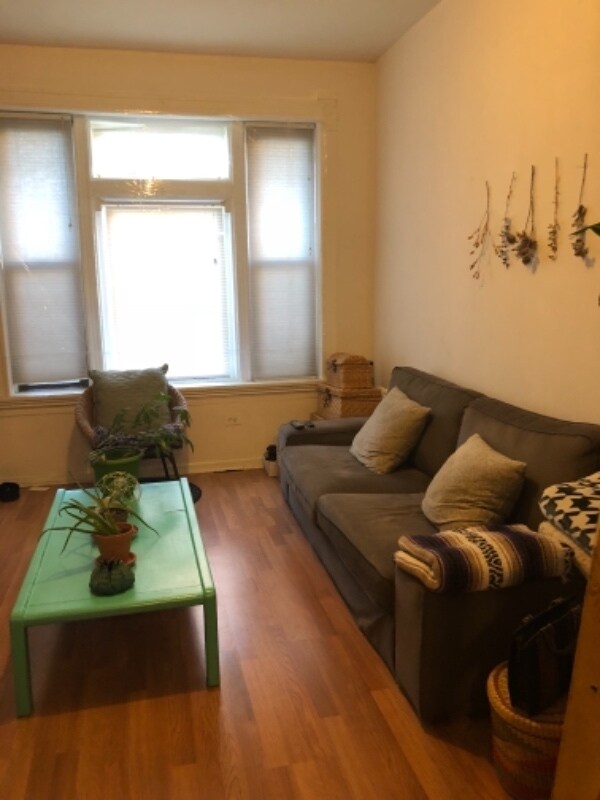 property at 1518 N Greenview Ave