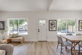 1612 N Virginia Ave in Oklahoma City, OK - Building Photo - Building Photo