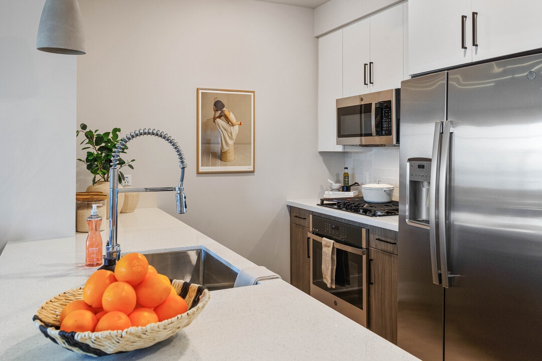 Seventyone15 McDowell in Scottsdale, AZ - Building Photo