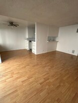 1538 N Detroit St in Los Angeles, CA - Building Photo