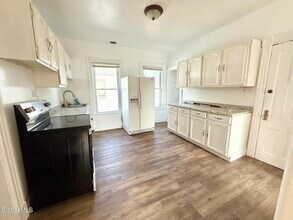 1017 Hegeman St in Schenectady, NY - Building Photo - Building Photo