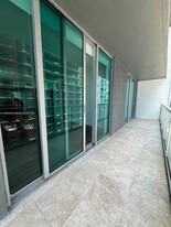 55 SE 6th St, Unit 2307 in Miami, FL - Building Photo - Building Photo