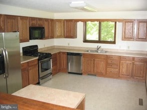 19146 Poplar Hill Ln in Valley Lee, MD - Building Photo - Building Photo