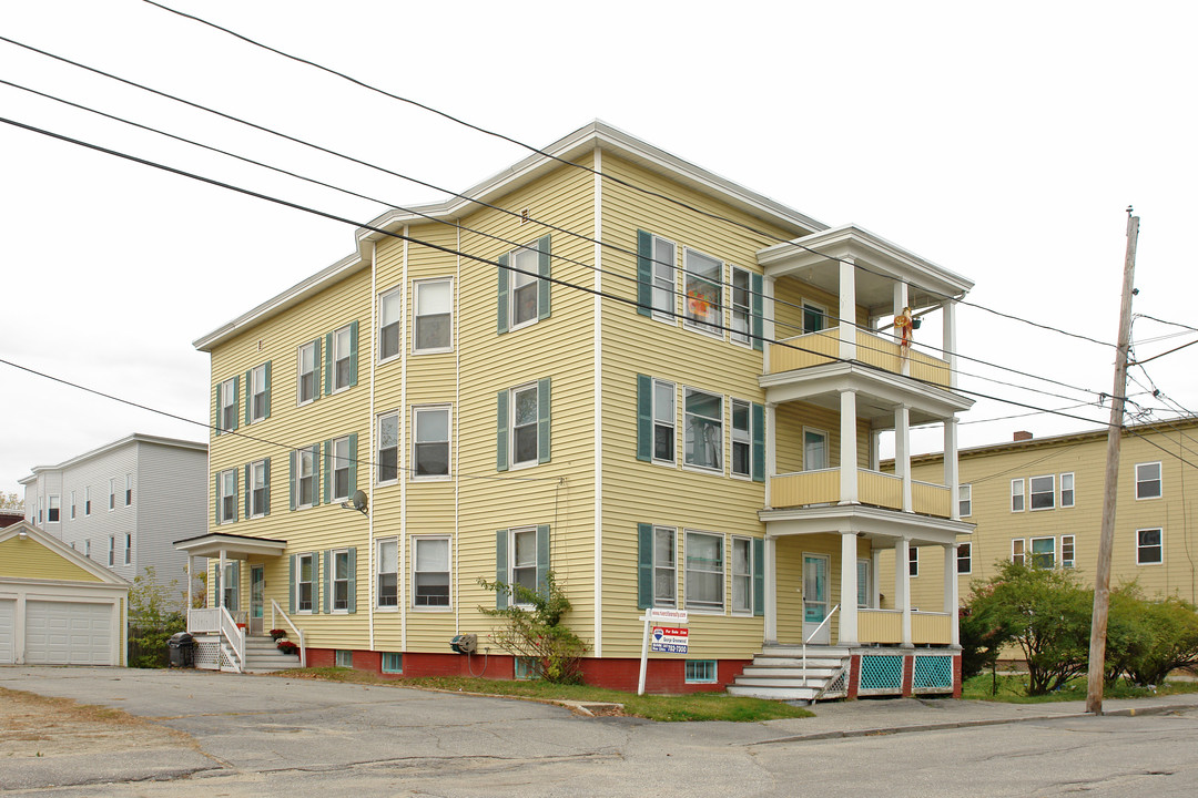 43 Bradley St in Lewiston, ME - Foto de edificio