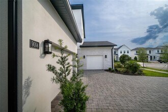 9004 Santorini Dr in Orlando, FL - Building Photo - Building Photo