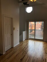 2311 N Greenview Ave in Chicago, IL - Building Photo - Building Photo