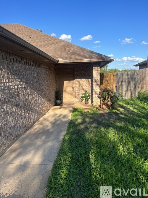 744 Stribling Cir, Unit 47-108 in Azle, TX - Building Photo - Building Photo