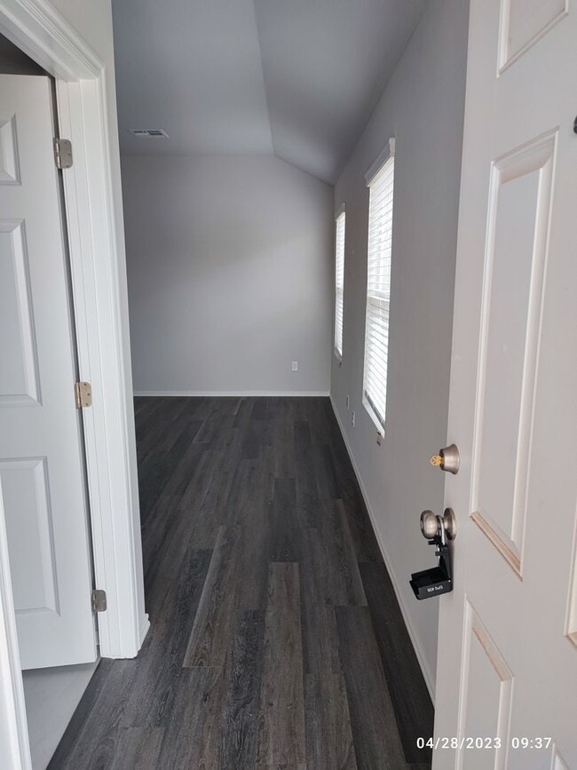 1227 Tortoise Wood Rd in Norman, OK - Building Photo - Building Photo