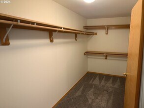 2262 NE 162nd Ave in Portland, OR - Building Photo - Building Photo