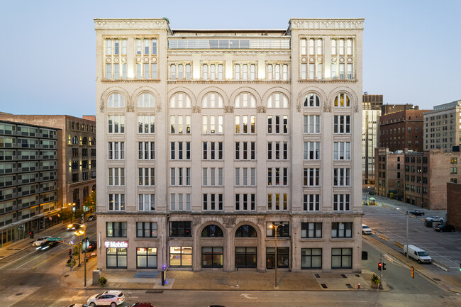 The Meridian in St. Louis, MO - Foto de edificio - Building Photo