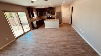 6502 Baylyn Ct in Las Vegas, NV - Foto de edificio - Building Photo
