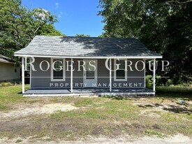 724 Roberson St in Henderson, NC - Building Photo