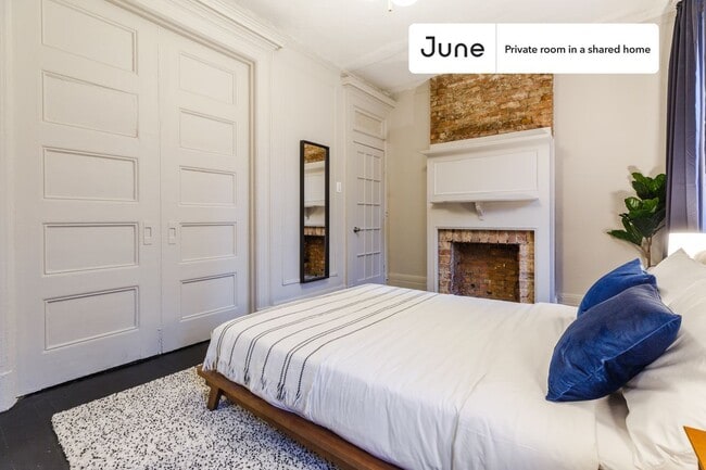 Room in Shared 4 bed/1 bath home in New York, NY - Building Photo - Building Photo