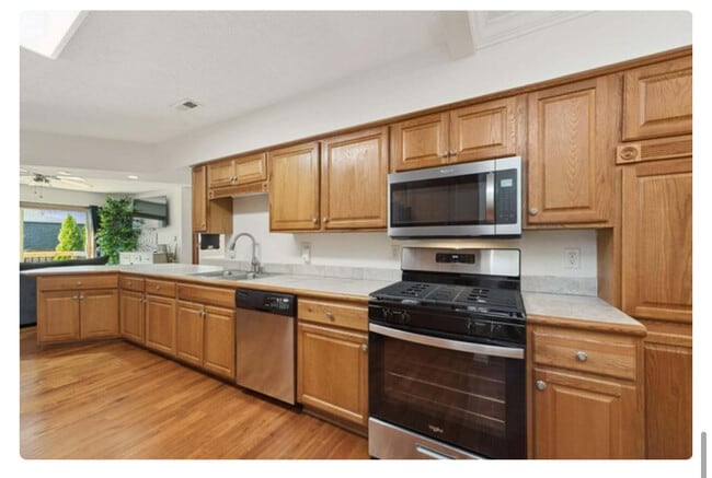 204 Elmhurst Ct, Unit Cozy Condo-furnished in Williams Bay, WI - Foto de edificio - Building Photo