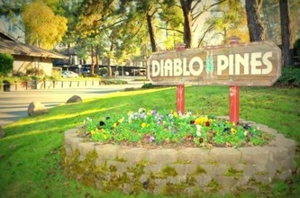 Marquee at Diablo Pines in Walnut Creek, CA - Foto de edificio - Other