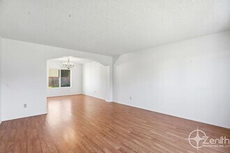 16101 SE 18th St in Vancouver, WA - Building Photo - Building Photo