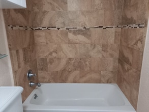 16 W 16th Ave in Hialeah, FL - Building Photo - Building Photo