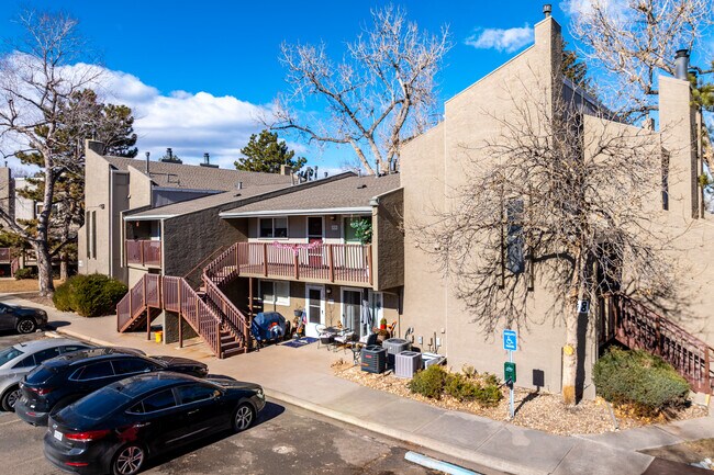 The Cherry Creek Village Condominiums in Denver, CO - Building Photo - Building Photo