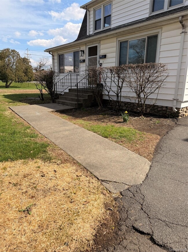 property at 6 Quelch Ave