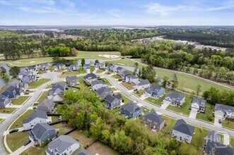 360 Waverly Ln in Richmond Hill, GA - Building Photo - Building Photo