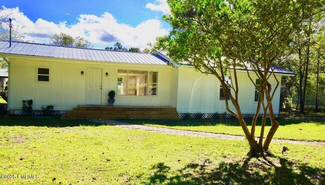 property at 3702 Rollins Dr