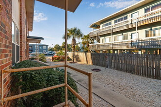 363 Bluefish Dr in Fort Walton Beach, FL - Foto de edificio - Building Photo