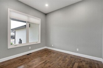 6133 S Maryland Ave in Springfield, MO - Building Photo - Building Photo