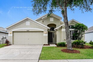 6638 Cambridge Park Dr in Apollo Beach, FL - Building Photo