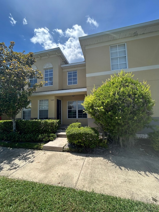 5466 Fieldstone Dr in Lakeland, FL - Building Photo