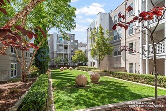 3901 Lick Mill Blvd in Santa Clara, CA - Building Photo - Building Photo