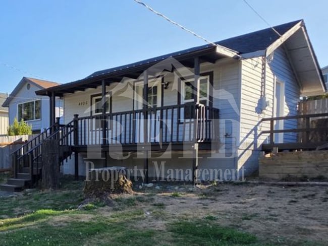 property at 4820 Peters St