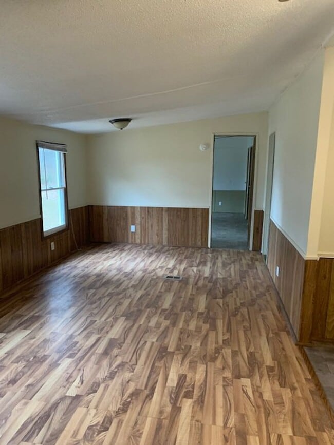 116 Webber St in Jonesville, SC - Building Photo - Building Photo