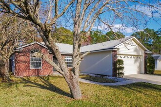 7725 Fawn Lake Dr S in Jacksonville, FL - Building Photo - Building Photo