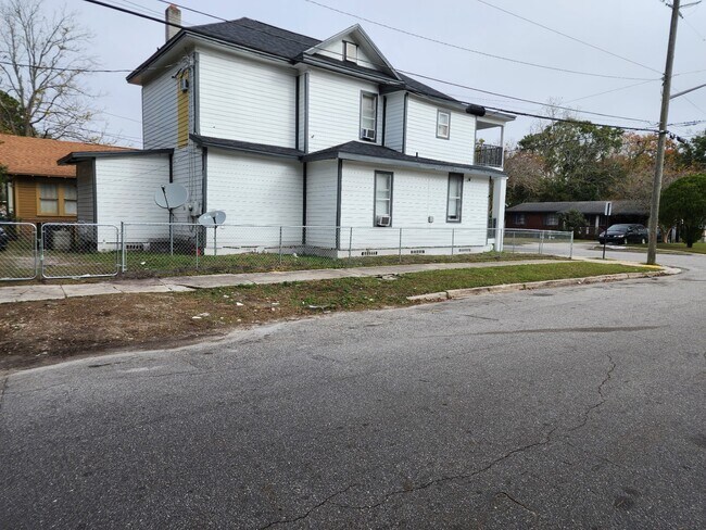 3904 Stuart St in Jacksonville, FL - Building Photo - Building Photo