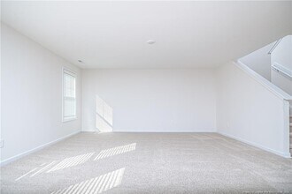 5864 Panther Dr in Hope Mills, NC - Building Photo - Building Photo