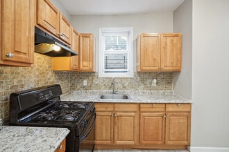 96 S 12th St, Unit 3 in Newark, NJ - Foto de edificio - Building Photo