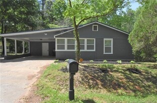 217 Grove St in Sanford, NC - Building Photo