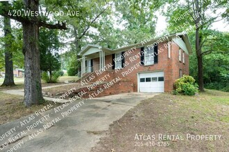 420 Westwood Ave in Adamsville, AL - Foto de edificio - Building Photo