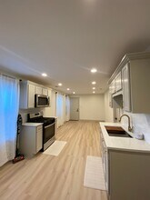 3126 W 38th St, Unit 1r in Chicago, IL - Foto de edificio - Building Photo