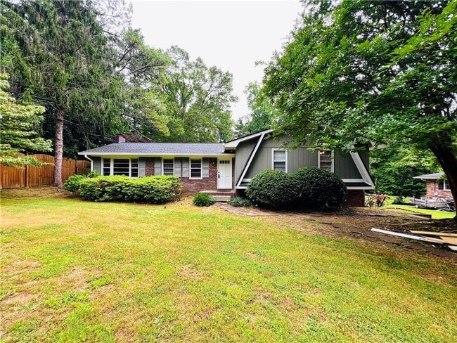 property at 2544 Mountain View School Rd NE