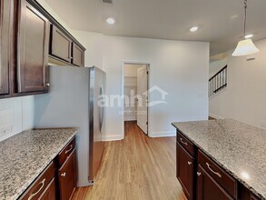 706 Cyprus Ave in Loganville, GA - Building Photo - Building Photo