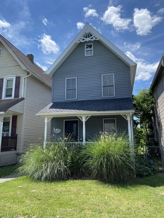 625 6th Ave in Williamsport, PA - Foto de edificio