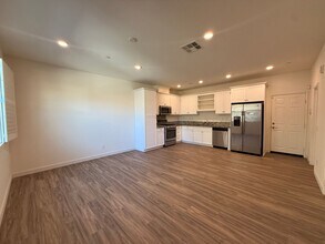 2735 Sparta Rd in Chula Vista, CA - Foto de edificio - Building Photo