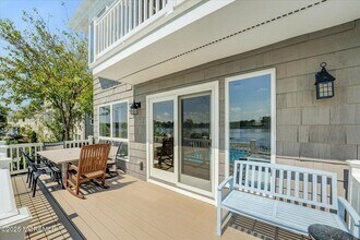 74 Seneca Pl in Oceanport, NJ - Building Photo - Building Photo